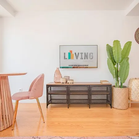 Liiiving In - Flores Design Experience Oporto