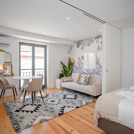 Liiiving In - Flores Design Experience Apartment Porto