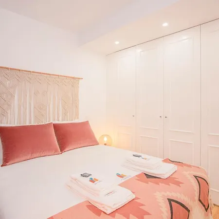 Liiiving In - Flores Design Experience 波尔图